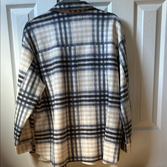 Zara Checkered Button-Up Shirt - Picture 2 of 2